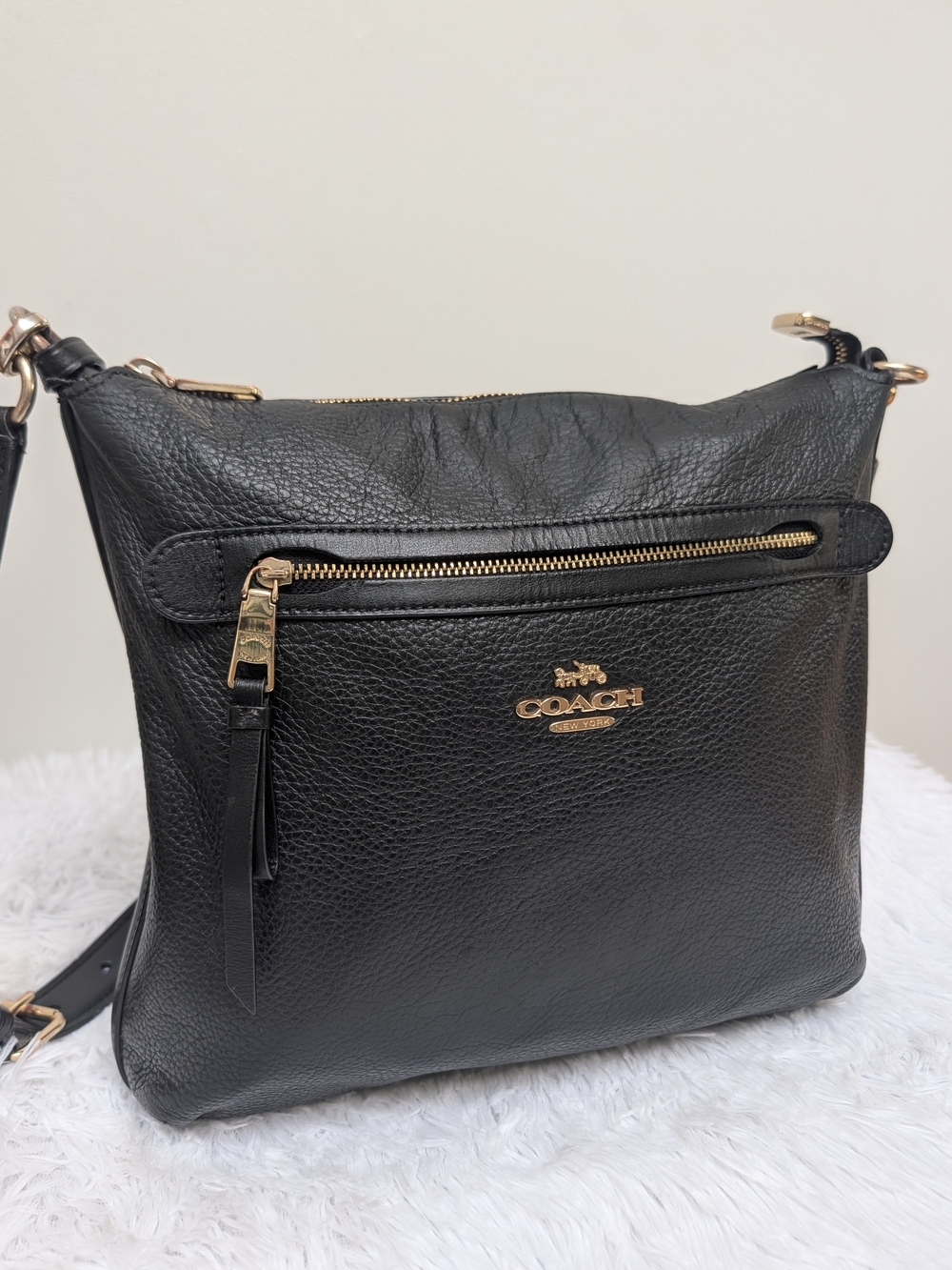 Coach Mae F34823 Black Pebbled Leather Crossbody - Picture 2 of 15